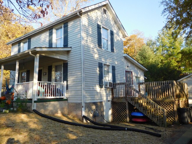 Building Photo - 116 Hammett