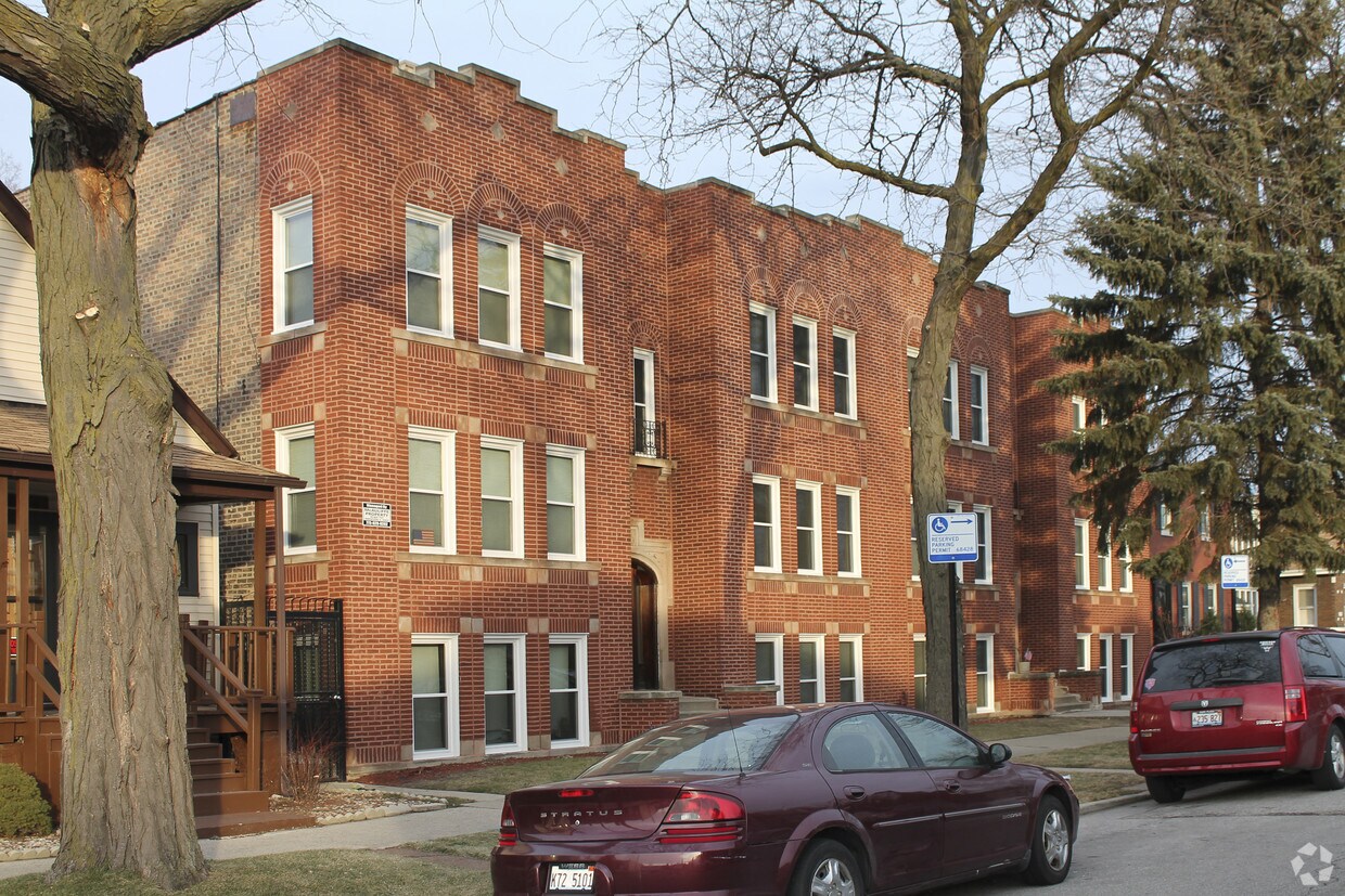 Building Photo - 6232-6238 S Parkside Ave