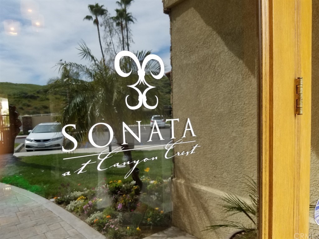 Sonata En Canyon Crest - 375 Central Ave