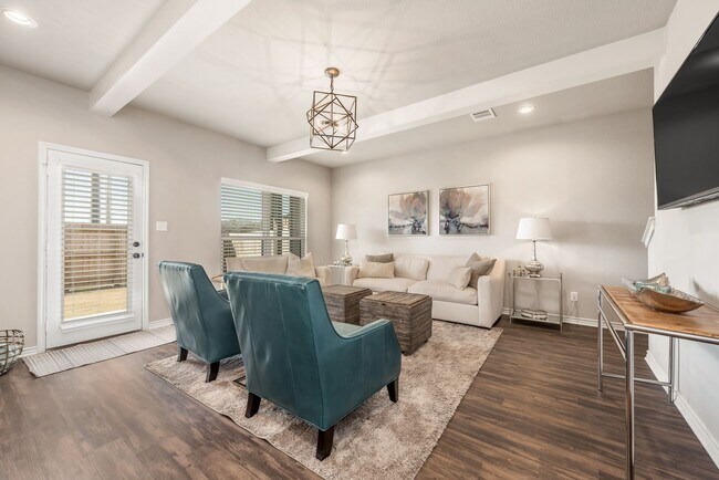 Foto del edificio - Sublease! August Move in! Gorgeous 4 Bedro...