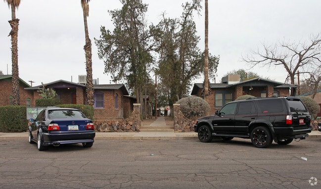 Building Photo - Railroad in Tucson