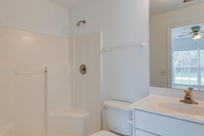 Building Photo - 2345 89th Ct