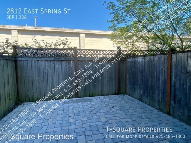 Building Photo - 3 br, 2.5 bath House - 2812 East Spring St