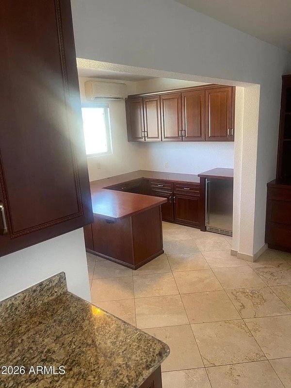 Building Photo - 1059 E Broadmor Dr