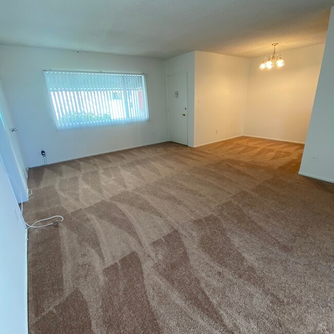Building Photo - 8625 Forbes Ave