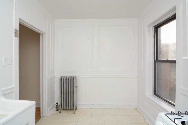 Building Photo - 2714 N Spaulding Ave