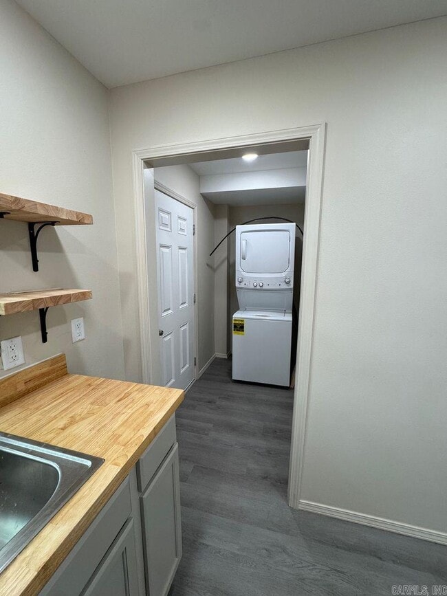 Foto del edificio - 1224 School St