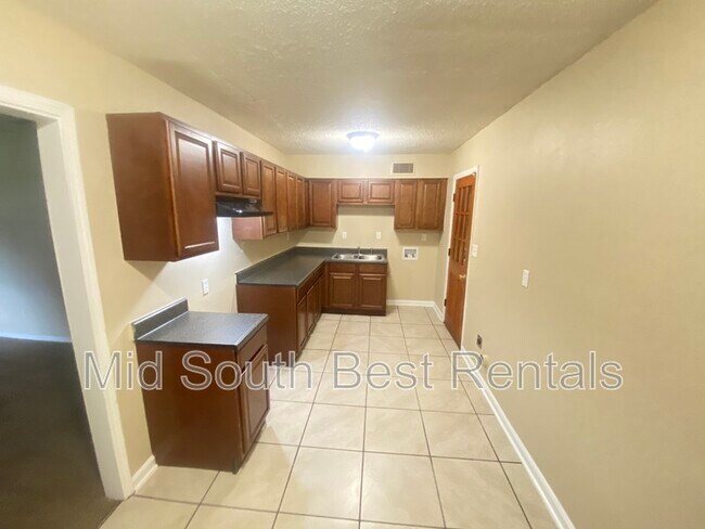 Building Photo - 4842 Applestone St