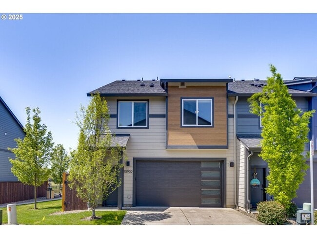 Photo - 10902 NE 119th Pl House