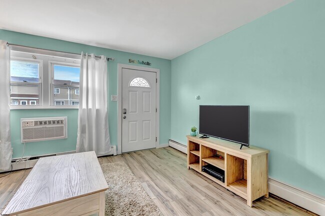 Building Photo - 4901 Harbor Beach Blvd