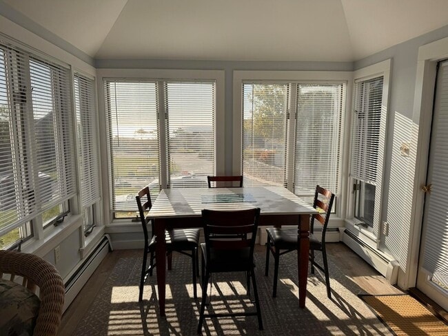 Building Photo - 11 Brant Rock Rd