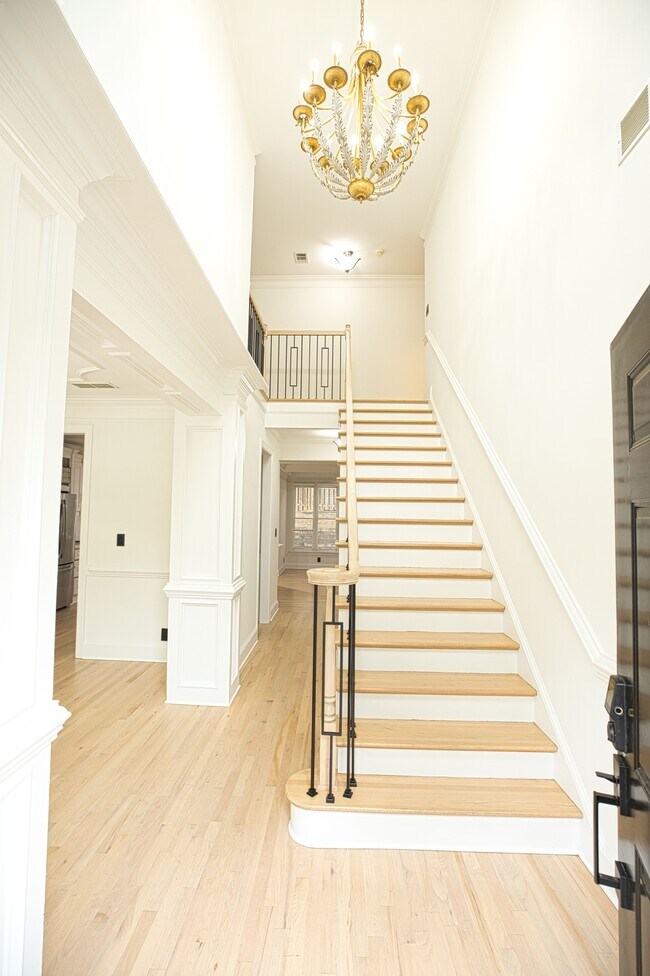 Building Photo - 3097 Hudson Way