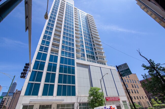 Building Photo - 757 N Orleans St