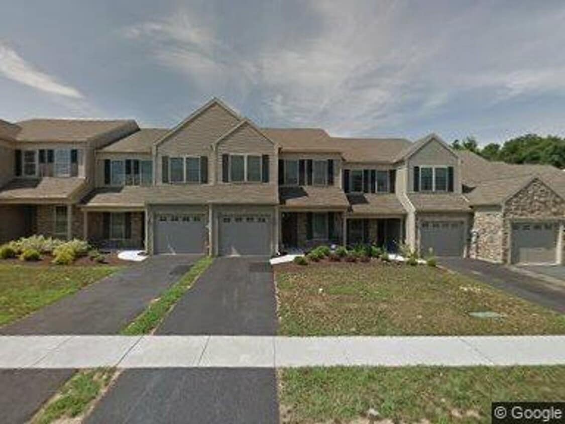 BEAUTIFUL TOWNHOUSE, GREAT LOCATION House Rental in Hummelstown, PA