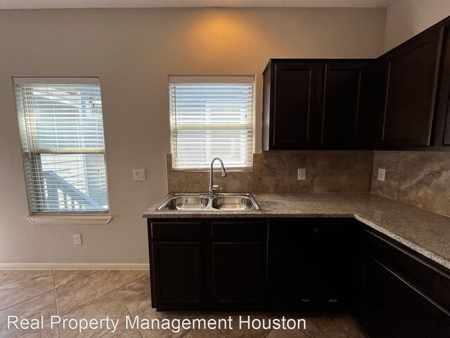 Building Photo - 1 br, 1 bath House - 7913 Dyer Street #A