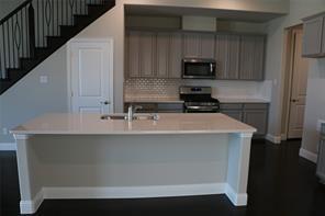 Foto del edificio - 1017 Kennedy Dr