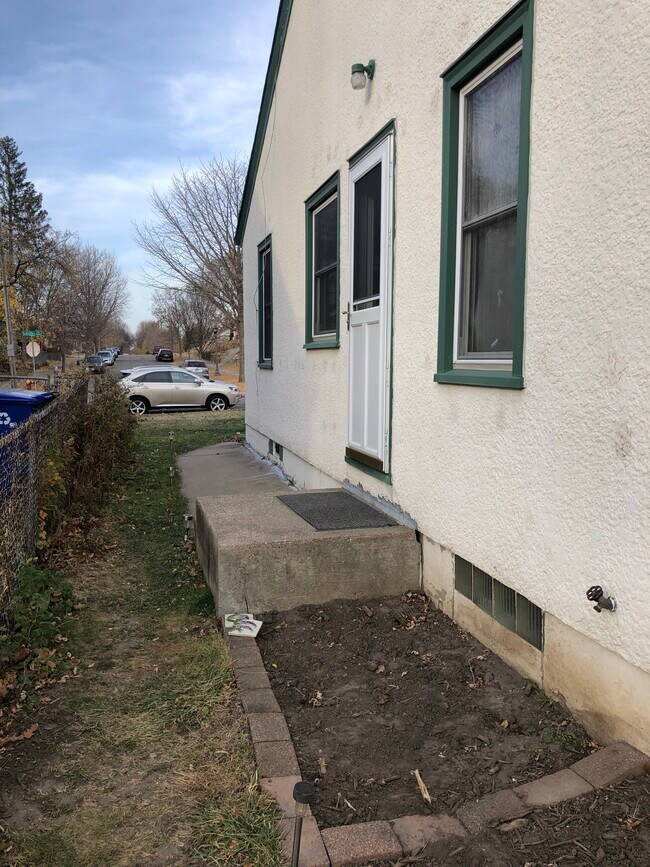 1548 Scheffer Ave, Saint Paul, MN 55116 House Rental in Saint Paul