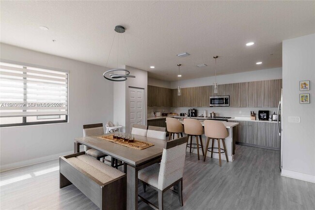 Foto del edificio - 4714 NW 84th Ct