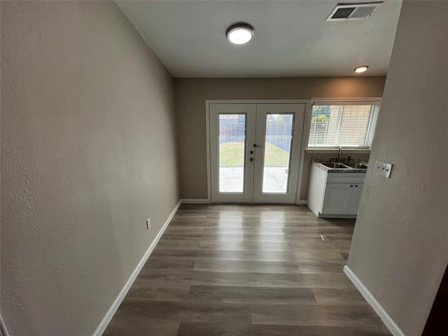 Building Photo - 9726 Glengreen Dr