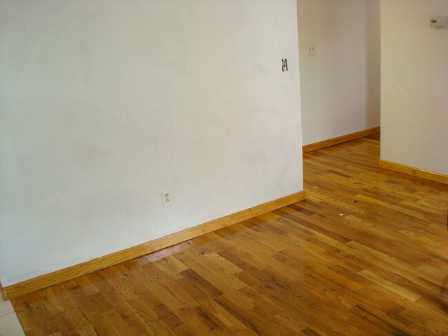 Foto del edificio - 118 Cottage St