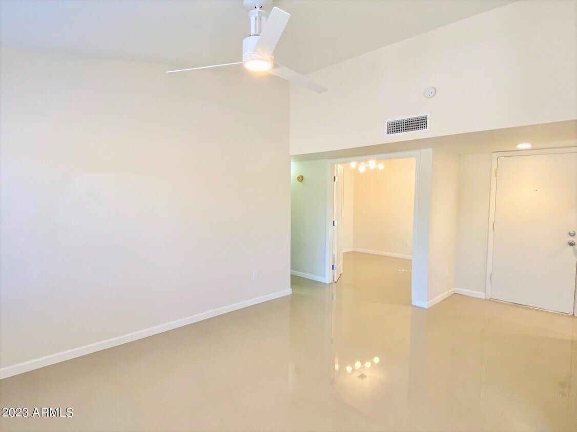 Primary Photo - 2506 W Caribbean Ln