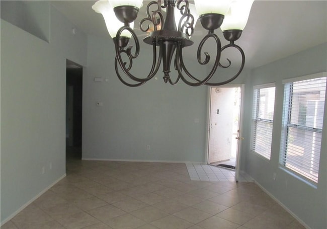 Building Photo - 1417 Spice Sky Dr