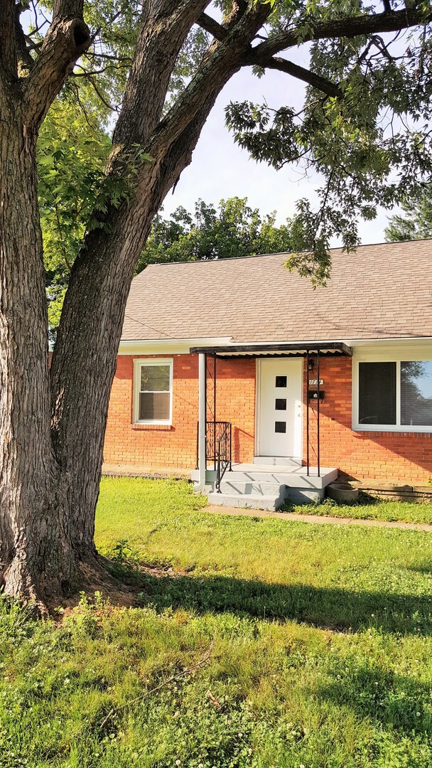 Building Photo - FANTASTIC Renovation!  This Brick Cape Cod...