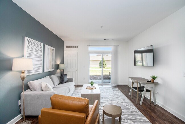 Foto del edificio - 4007 Raynor Pkwy