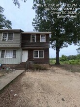 Building Photo - 104 Shadow Wood Dr