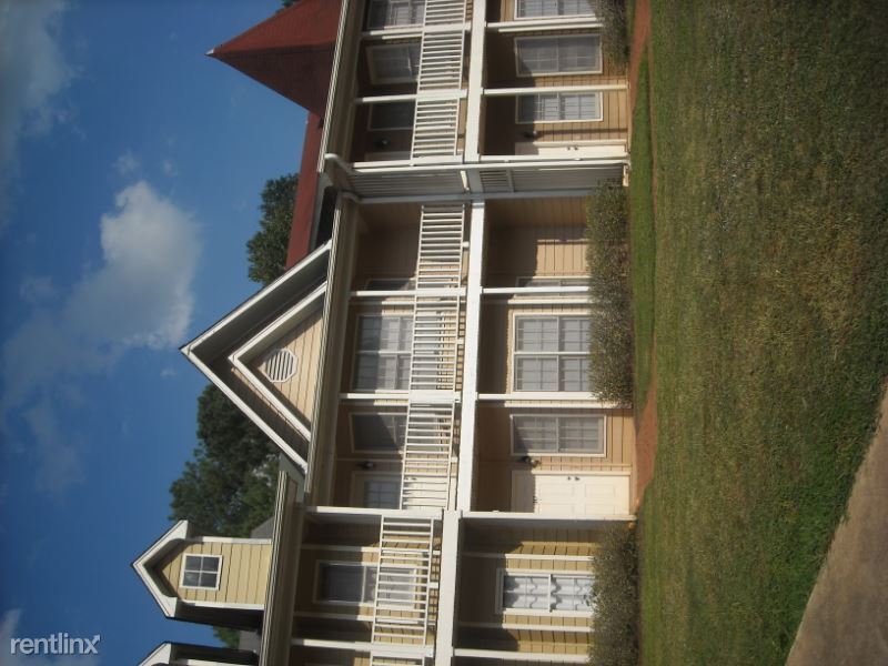 Primary Photo - 312 Highland Park Dr