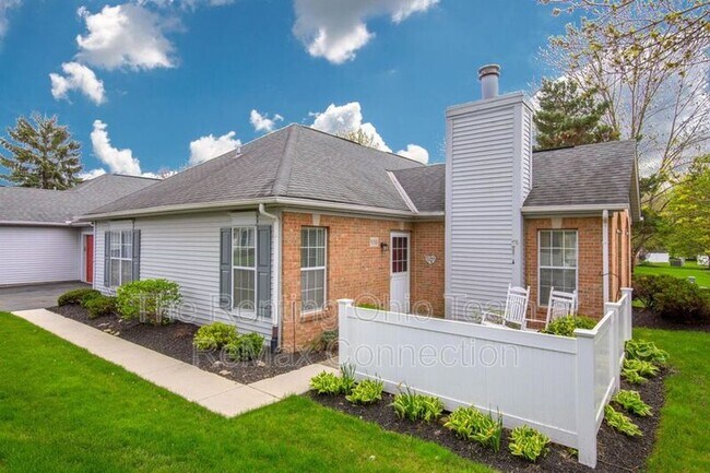 Foto del edificio - 5001 Deer Forest Pl