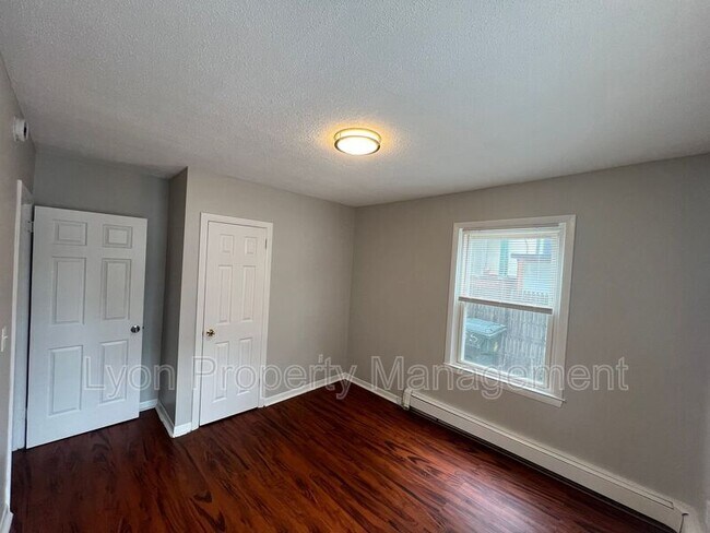Building Photo - 53 Prest St