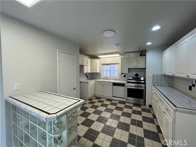 Building Photo - 3132 Estado St