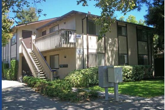 Primary Photo - 230 N 13th St
