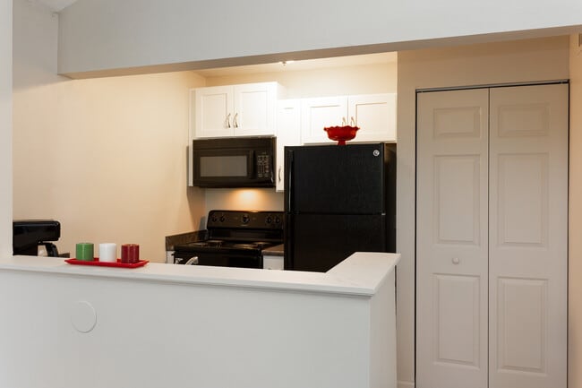 Building Photo - 3 Penner Pl