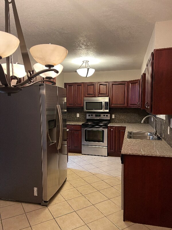 Foto del edificio - 6401 NW 63rd St
