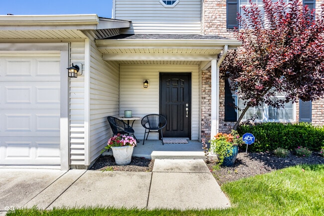 Building Photo - 14924 Oak Rd