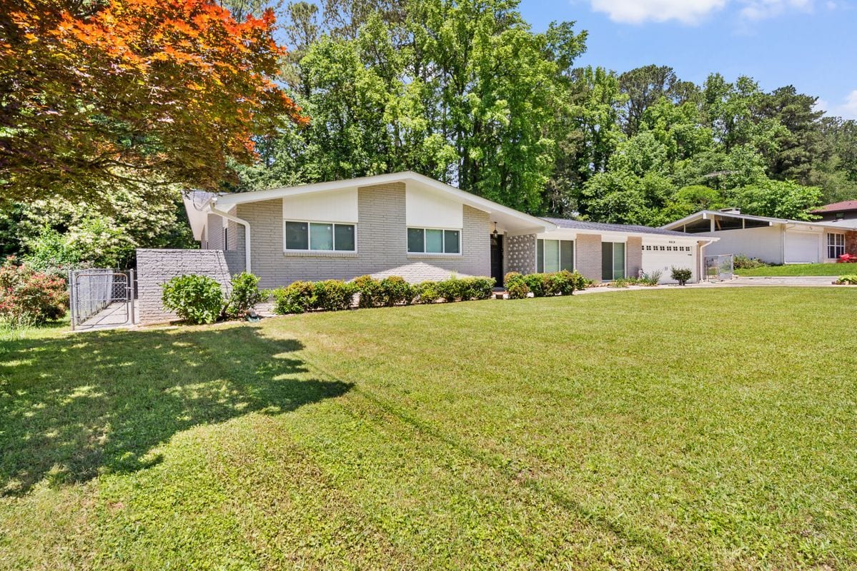 Primary Photo - 4019 Flintridge Dr