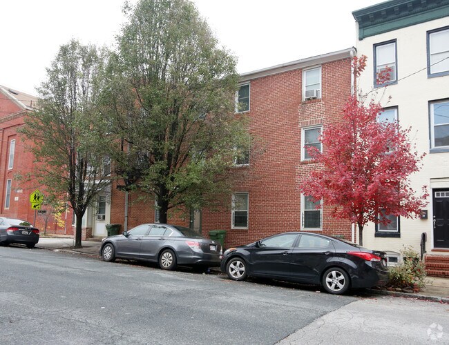Building Photo - 797 Carroll St