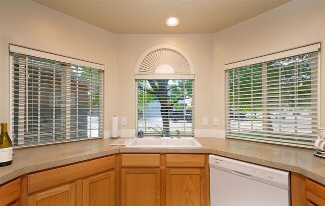 Foto del edificio - SW Boise 3 bed home