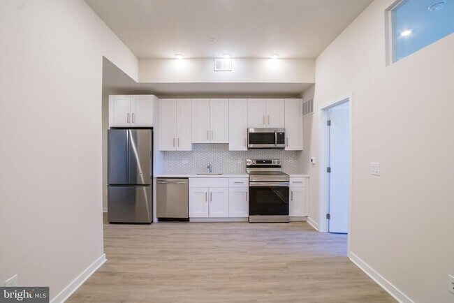 Foto del edificio - 1330 S Patton St