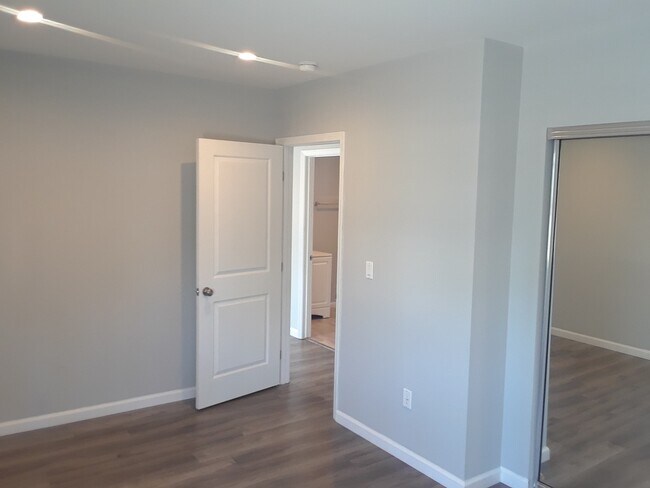 Foto del edificio - 2020 W 54th St., LLC
