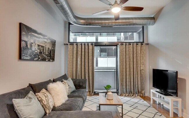 Foto del edificio - 660 W Wayman St
