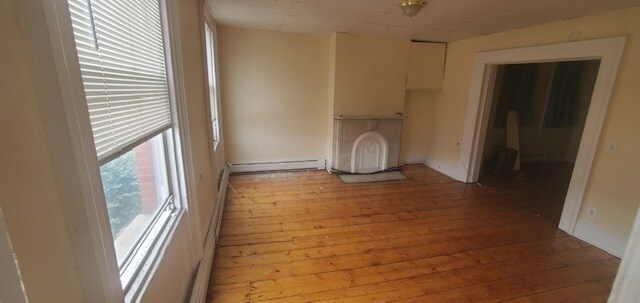 Primary Photo - 416 Washington St