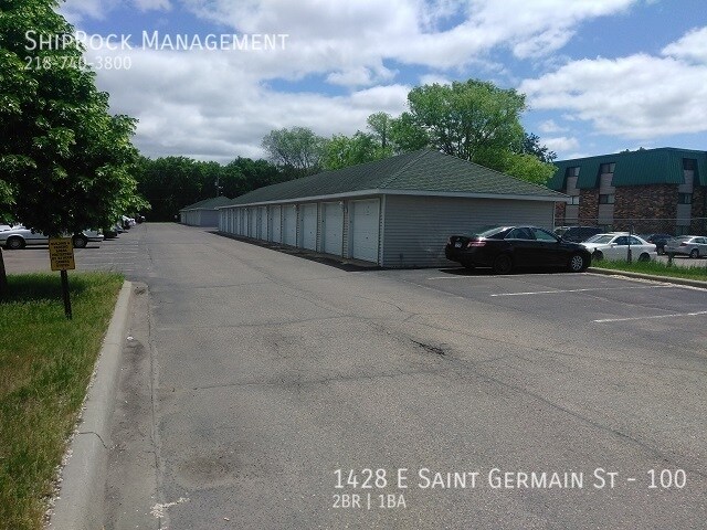 Building Photo - 1428 E St Germain St