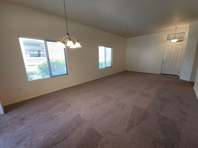 Building Photo - Beautiful 2 Bedroom / 2 Bath 1st floor Condo Unit in Sunset Cliffs.
