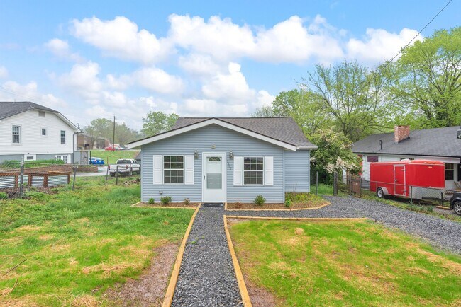 Building Photo - 3602 Decatur Dr