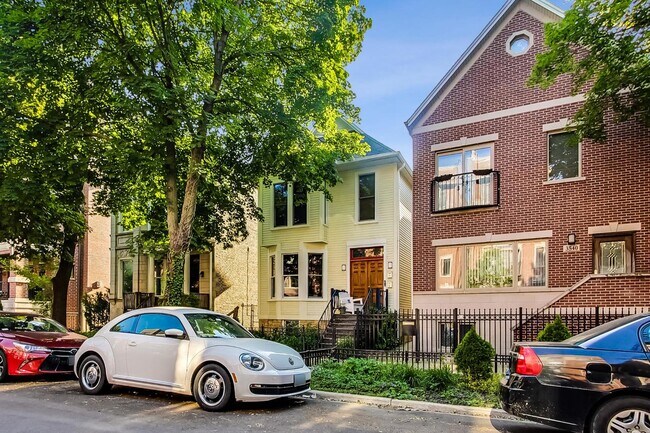 Foto del edificio - 3536 N Wilton Ave