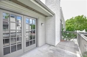 Foto del edificio - 9707 Richmond Ave