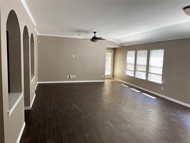 Foto del edificio - 2314 Colonial Springs Ln